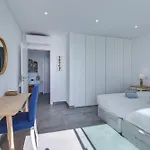 Luxury Beachfront 2bd Ac Wifi Ocean Balcony 아파트 Armação de Pêra