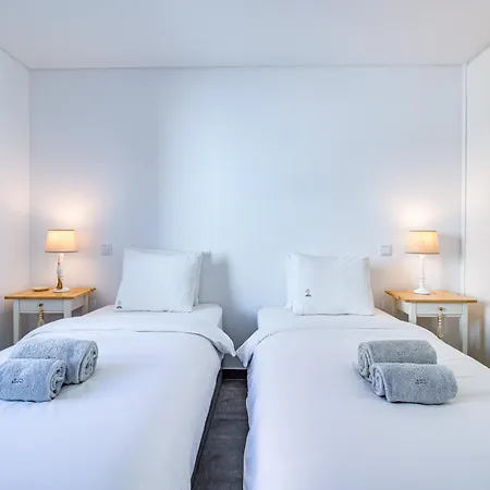 Premium Beachfront 2bd Ac Wifi Ocean Balcony Армасан-де-Пера